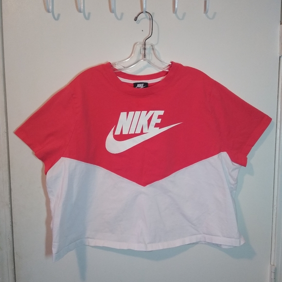 Nike Tops - Nike Crop T Shirt 1X